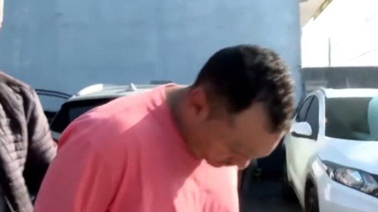 Na terça-feira (2), a polícia prendeu outro homem que pode estar envolvido no crime. O detido, surpreendido enquanto tomava banho, seria o responsável pelos disparos que mataram a garota e feriram o pai dela, Evandro