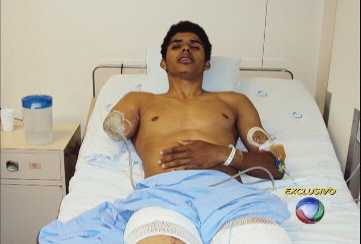 Depois de 13 dias no hospital, David está de volta ao
bairro onde mora, no extremo sul de São Paulo.