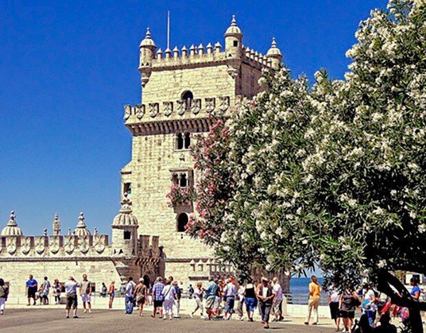 A lista das Sete Maravilhas resulta de eleição que começou com 794 monumentos, tamanha a riqueza histórica do país, berço de grandes navegações. O primeiro filtro deixou 77, depois 21 e, pela internet, a votação apontou os 7 mais incríveis (2006). Todos são Monumentos Nacionais que atraem milhões de turistas. Veja...