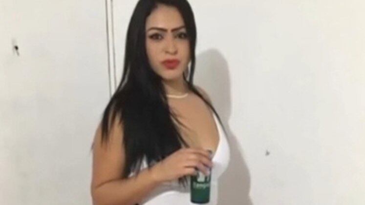 Maria Letícia dos Santos Gomes, de 26 anos, foi vista pela última vez saindo da casa de um cliente e entrando em um carro vermelho. Dois dias depois, o corpo dela foi encontrado com o rosto desfigurado e marcas de extrema violência em um canavial em Tatuí, no interior de São Paulo. O Cidade Alerta acompanha o caso. Entenda 
