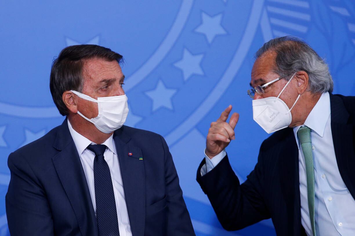 Guedes afirma que arrecadação do governo federal explodiu em julho