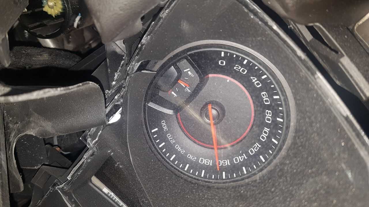 Velocímetro do Camaro marca 170km/h
