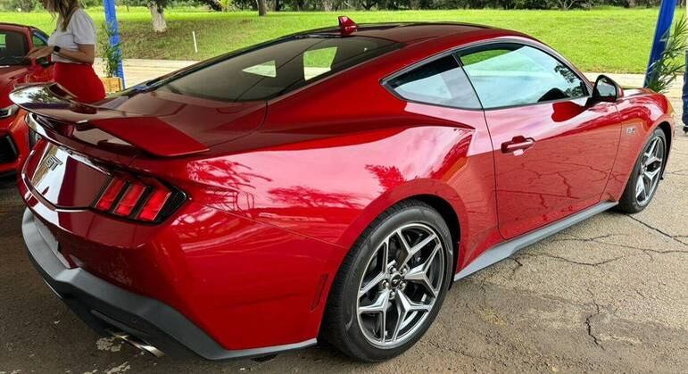 Traseira do Mustang GT Performance