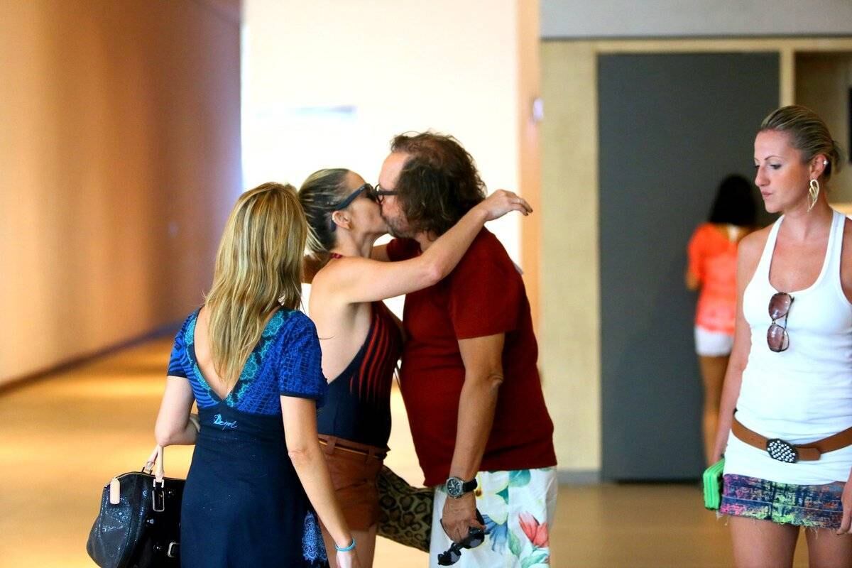 Danielle Winits e Wolf Maya almoçam no Rio de Janeiro