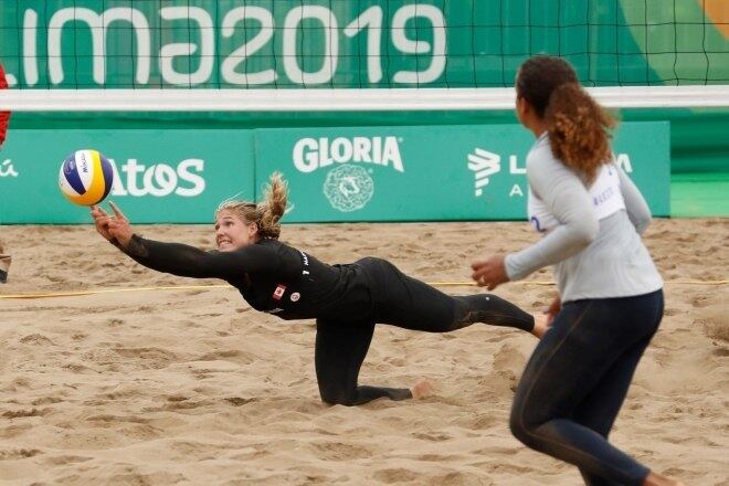 No primeiro dia de competição do Pan de Lima, o traje comprido voltou a ser visto. Isso porque o Peru, assim como o Brasil, está no inverno e as temperaturas em San Miguel, palco das partidas, variam de 14° a 17°C, com sensação térmica de 13° C