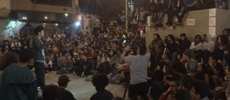 Edição de maio do Slam Resistência precisou acabar às 22h30