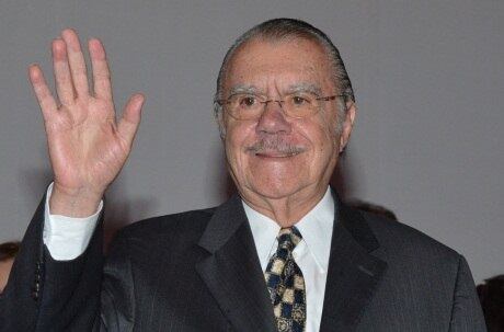 Sarney tem infecção respiratória aguda e não tem previsão de alta