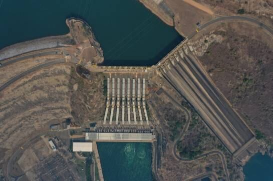 Imagem da hidrelétrica de Furnas, em São José da Barra (MG)