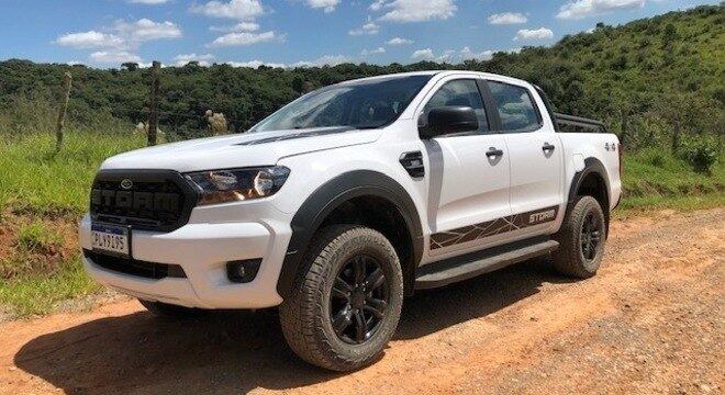 Versão especial por aqui só a Storm que tem visual diferenciado na linha da Ranger