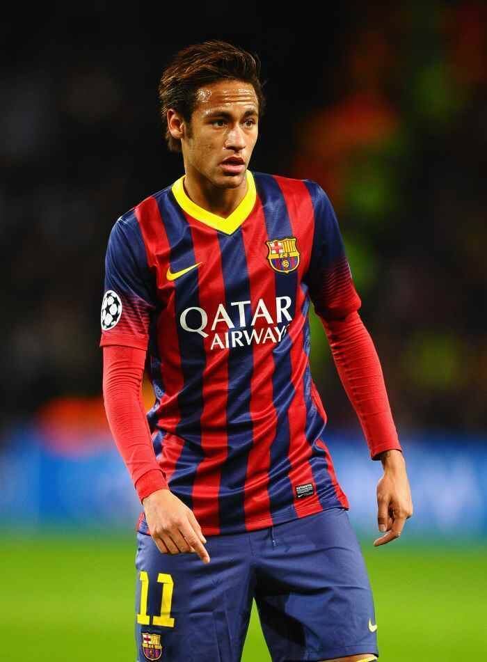 Em seu primeiro ano na Liga, o craque Neymar vai enfrentar um clássico espanhol nas quartas de final: Barça x Atlético de Madrid é um dos confrontos regionais da edição e o único duelo inédito na história da Champions. O primeiro jogo acontece em Barcelona, no dia 1° de abril e o segundo, em Madrid, no dia 8