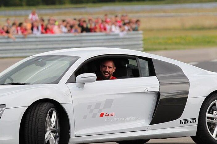 Este evento acontece todo início de temporada, quando os jogadores trocam suas máquinas