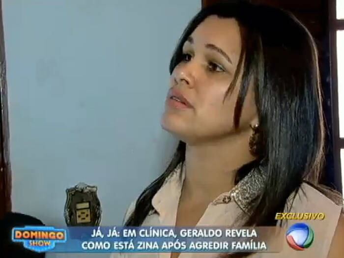 Aliás, a irmã de Zina deixou avisado que pretende sumir no
mundo 

+ Aproveite e confira as matérias do programa Domingo Show

+ Já curtiu a página do Domingo Show no Facebook? É só clicar!

+ Siga o Domingo Show no Twitter e receba todas as notícias do programa
