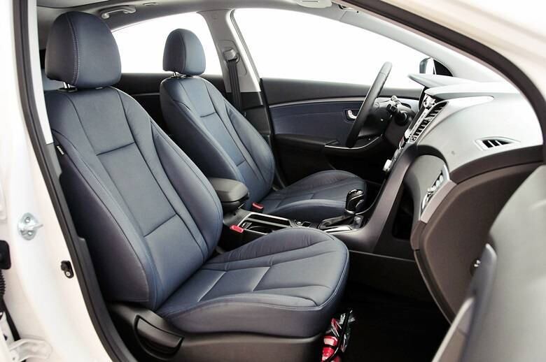 Já o espaço interno é sob medida, no sentido de que nem falta, nem sobra espaço. No geral, a cabine agrada e o acabamento é bem feito, com encaixes precisos entre as peças. Não há sinais de rebarba e os arremates são de bom gosto. Digamos que na comparação com o antigo i30 a evolução foi intensa

Saiba tudo sobre carros! Acesse R7.com/carros