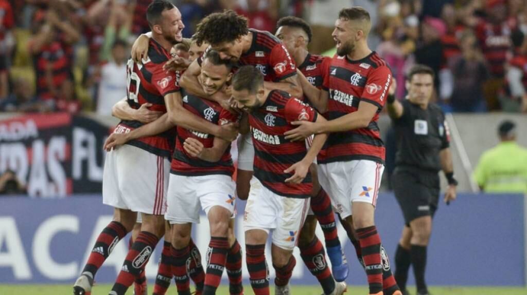 4° Flamengo - 45 pontos
Título - 3%
Libertadores - 51%
