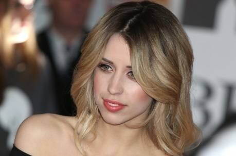 Peaches Geldof no Brit Awards 2014 em fevereiro