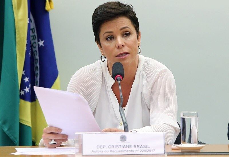 Cristiane Brasil - 800