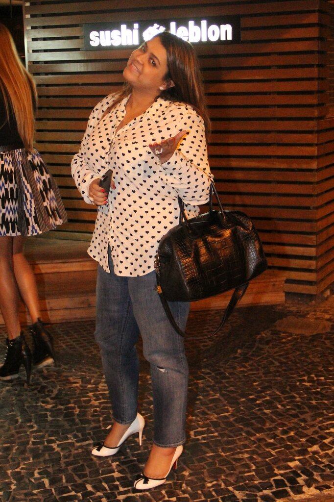 

Simpática, ela até cumprimentou o fotógrafo que fez o
registro

