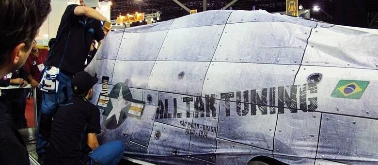 Justin Pate fez demonstrações e deu dicas sobre como envelopar carros durante o Cambea 2014