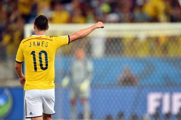 Caso elimine o Brasil, a grande
estrela colombiana, o prodígio James Rodríguez, pode seguir a
maldição dos camisas 10 que destruíram a Seleção Canarinho em Copas do Mundo