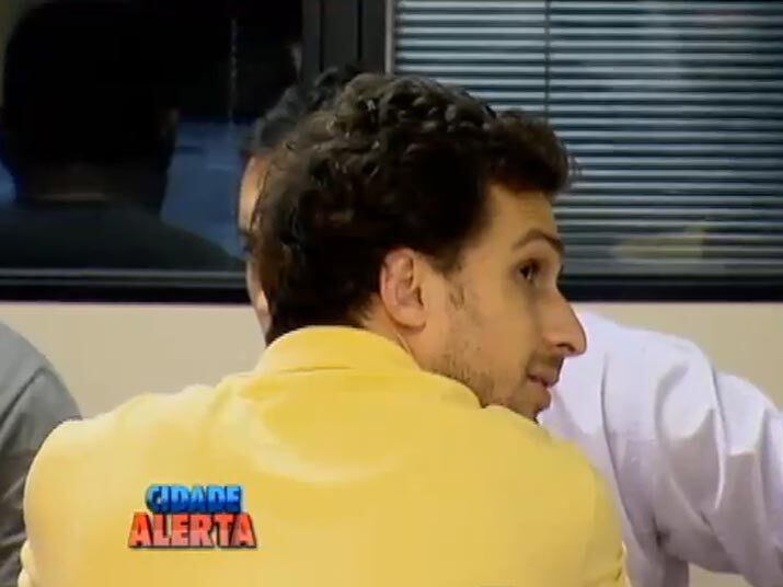 O crime aconteceu em junho deste ano e chocou o País pela brutalidade. Ainda de acordo com a reportagem, um amigo do casal, que tentou separar a briga, também ficou ferido. Assista ao vídeo
+ Quer ver tudo o que rolou no Cidade Alerta? Veja a íntegra no R7 Play