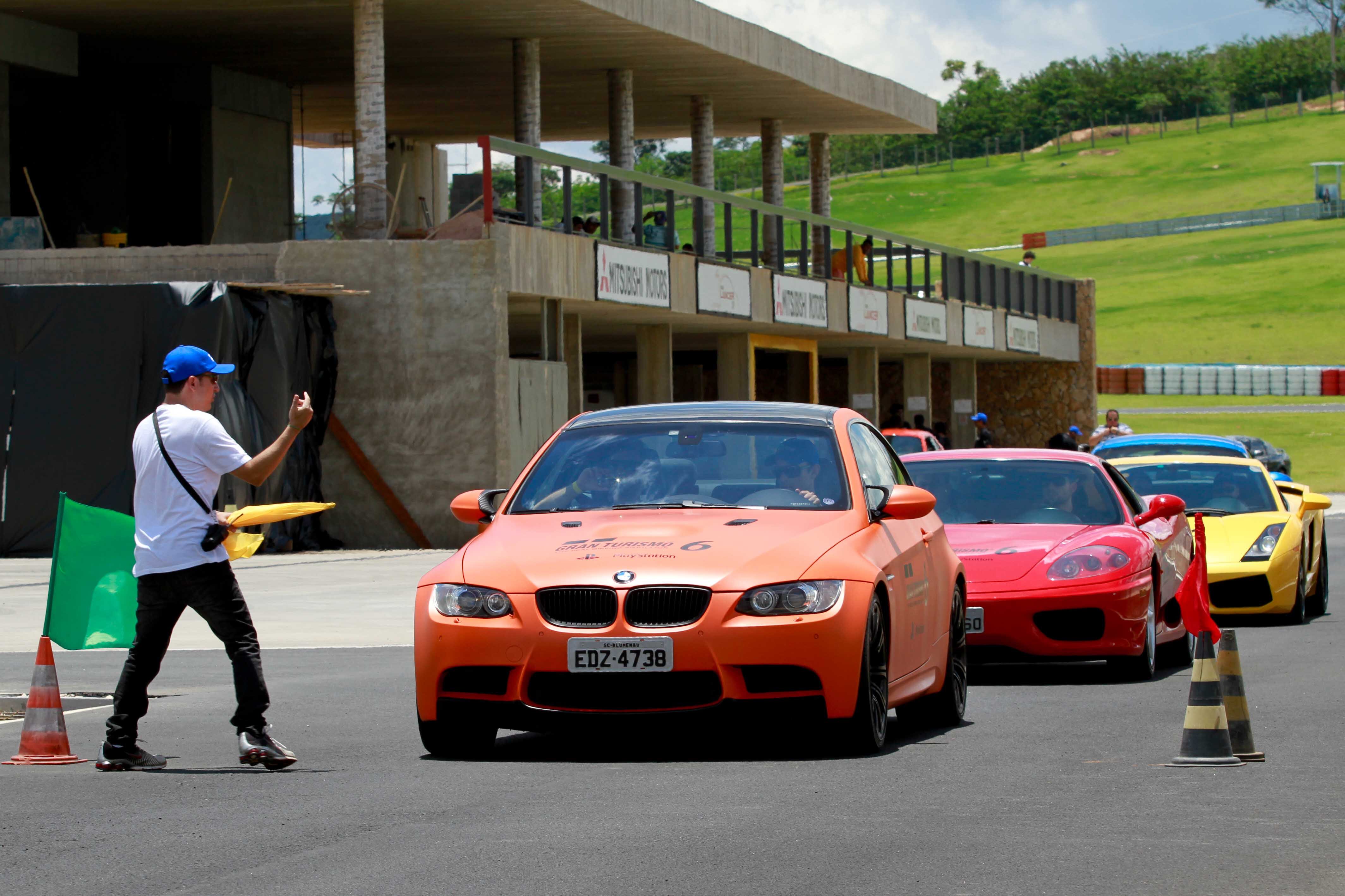 Veja mais fotos do evento de lançamento do Gran Turismo 6 a seguir