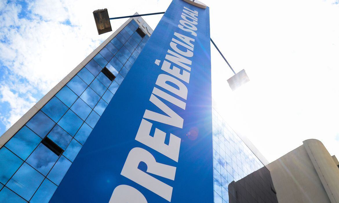 Fila do benefício tem 45 mil processos