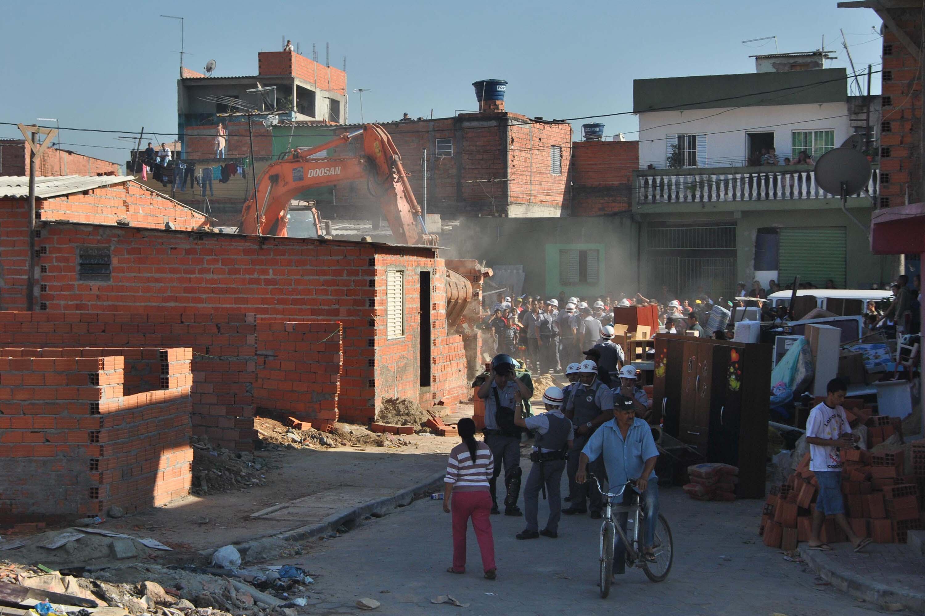 Cerca de 150 moradias foram construídas no terreno da CDHU