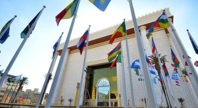 Templo de Salomão tem 142 bandeiras de países em que a Universal está hoje