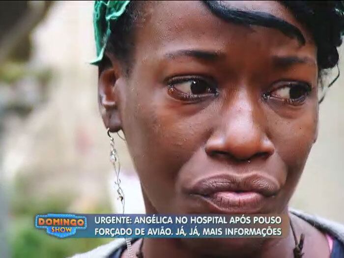 Sobre a tensão na Cracolândia durante a reportagem, ela disse que não queriam que ela saísse de lá: "Eu queria muito sair dali. Mas, no momento que vocês já estavam lá, parece que teve uma força contrária"
+ Vídeo: Filha pede ajuda para resgatar mãe ex-cabeleireira e modelo da Cracolândia
+ Aproveite e confira as matérias do programa Domingo Show
+ Já curtiu a página do Domingo Show no Facebook? É só clicar!
+ Siga o Domingo Show no Twitter e receba conteúdos exclusivos!