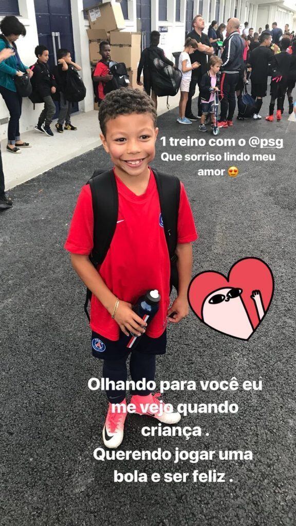 Iago se tornou motivo das recordações do pai, Thiago Silva, que se lembrou do começo de sua carreira no primeiro dia de treino do filho, no Paris Saint-Germain, em setembro do ano passado

* Estagiário do R7, sob supervisão de André Avelar