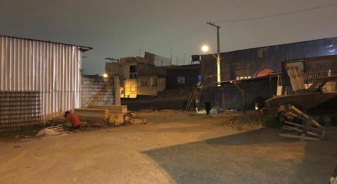 Local onde abandonaram os veículos clonados e fugiram na sequencia