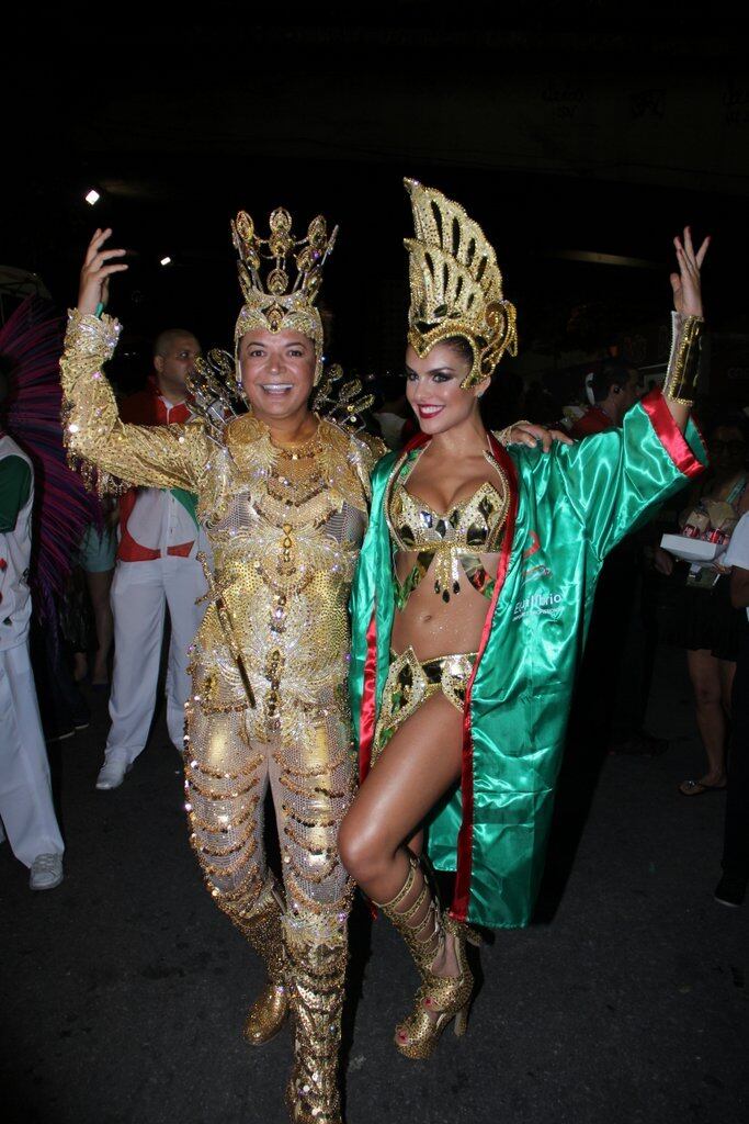 Paloma Bernardi, Grande Rio

VOTE AQUI: Na sua opinião, quem foi a musa do Carnaval 2015?
