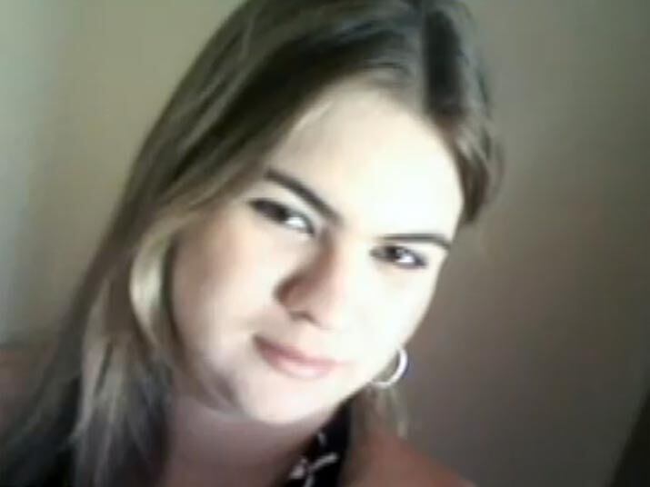 Jéssica Ananias de Souza foi encontrada morta dentro da própria casa com 25 facadas, no interior de Paraná (PR), de acordo com a reportagem do Cidade Alerta. Veja na reportagem
+ Quer ver tudo o que rolou no Cidade Alerta? Veja a íntegra no R7 Play