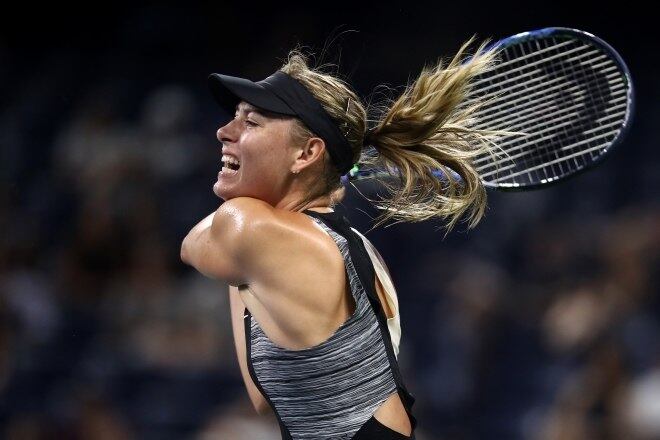 A russa Maria Shaprapova também sofreu muito com as altas temperaturas. Venceu a suíça Patty Schnyder por 2 a 0, com parciais 6/2 e 7/6