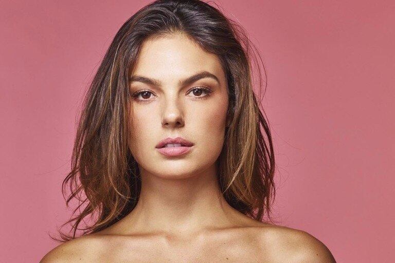 Isis está arrasada com o vazamento