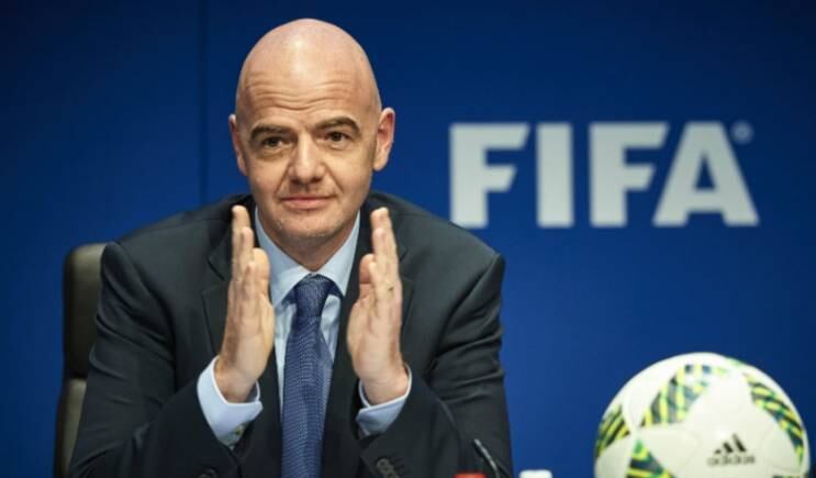 Presidente da Fifa, Infantino teria justificado necessidade de partidas mais longas