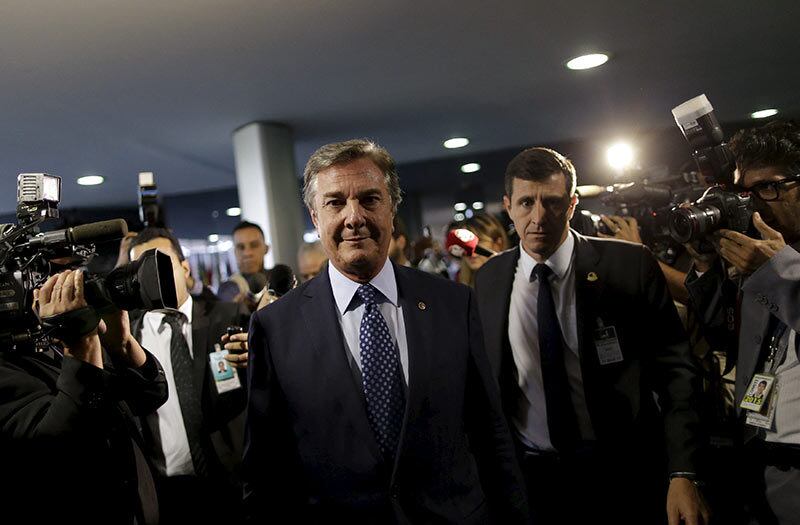 Collor subiu à tribuna do Senado para se defender do suposto envolvimento no esquema de corrupção investigado pela Operação
Lava Jato