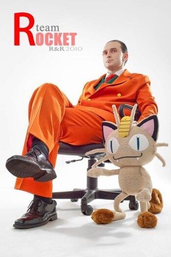 Giovanni é um dos chefões do Pokémon Vermelho, Azul e Amarelo. Ele é o líder do ginásio da cidade de Viridian