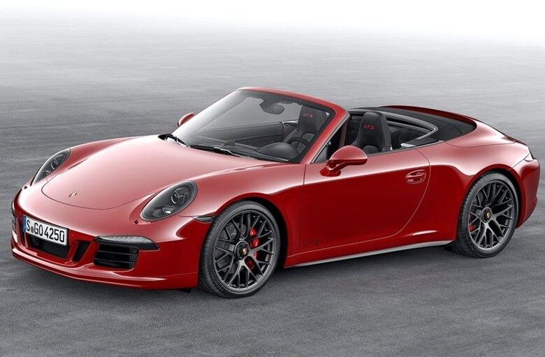 A música Eu Compro também cita um Porsche Carrera. O modelo não custa menos de R$ 450 mil