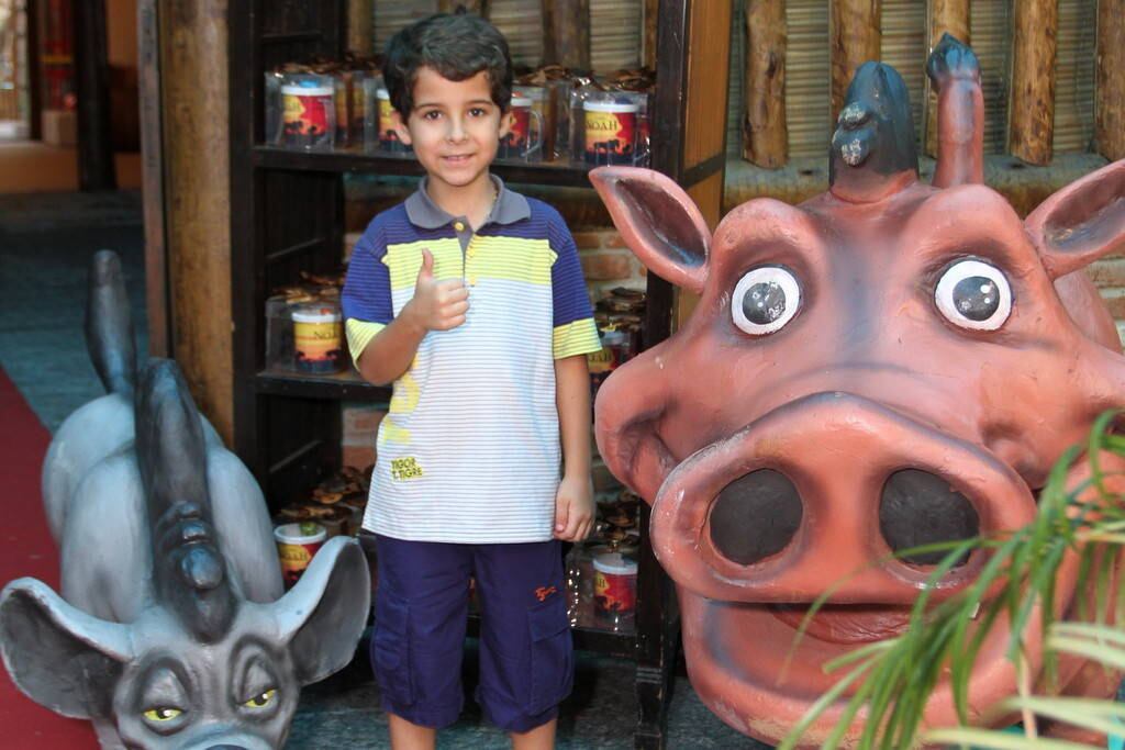 O ator mirim de Pecado Mortal, Luiz Felipe Mello, marcou
presença no aniversário do amigo