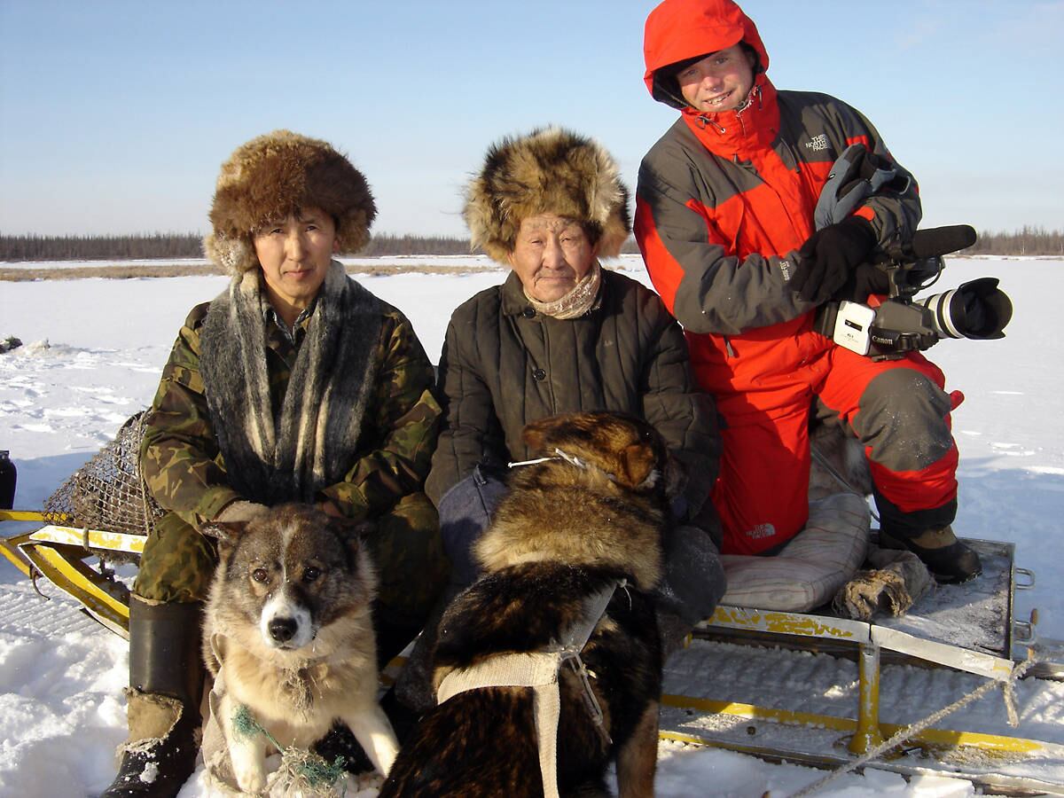 De acordo com estudos, os Iacutos, povo turco que mora na Europa, têm consumido o Bacillus F por gerações sem saber