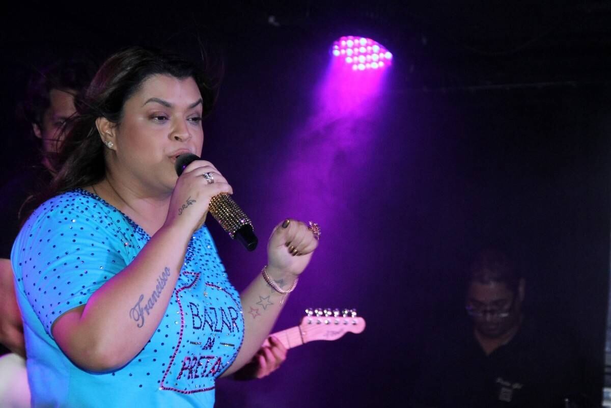 A cantora ainda comandou um show