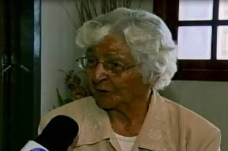 Nilza Alves torce pelo neto Bruno Alves nesta Copa do Mundo