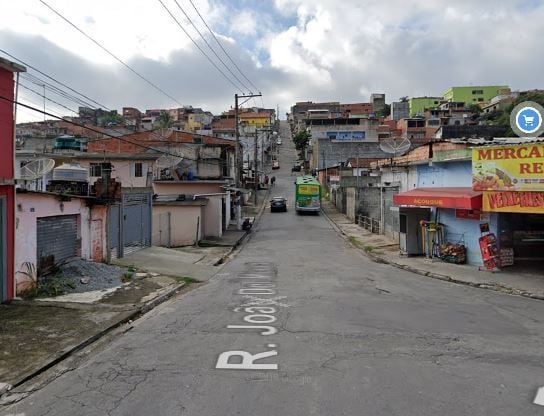 Rua João Del Moura, em Jandira, região metropolitana de São Paulo