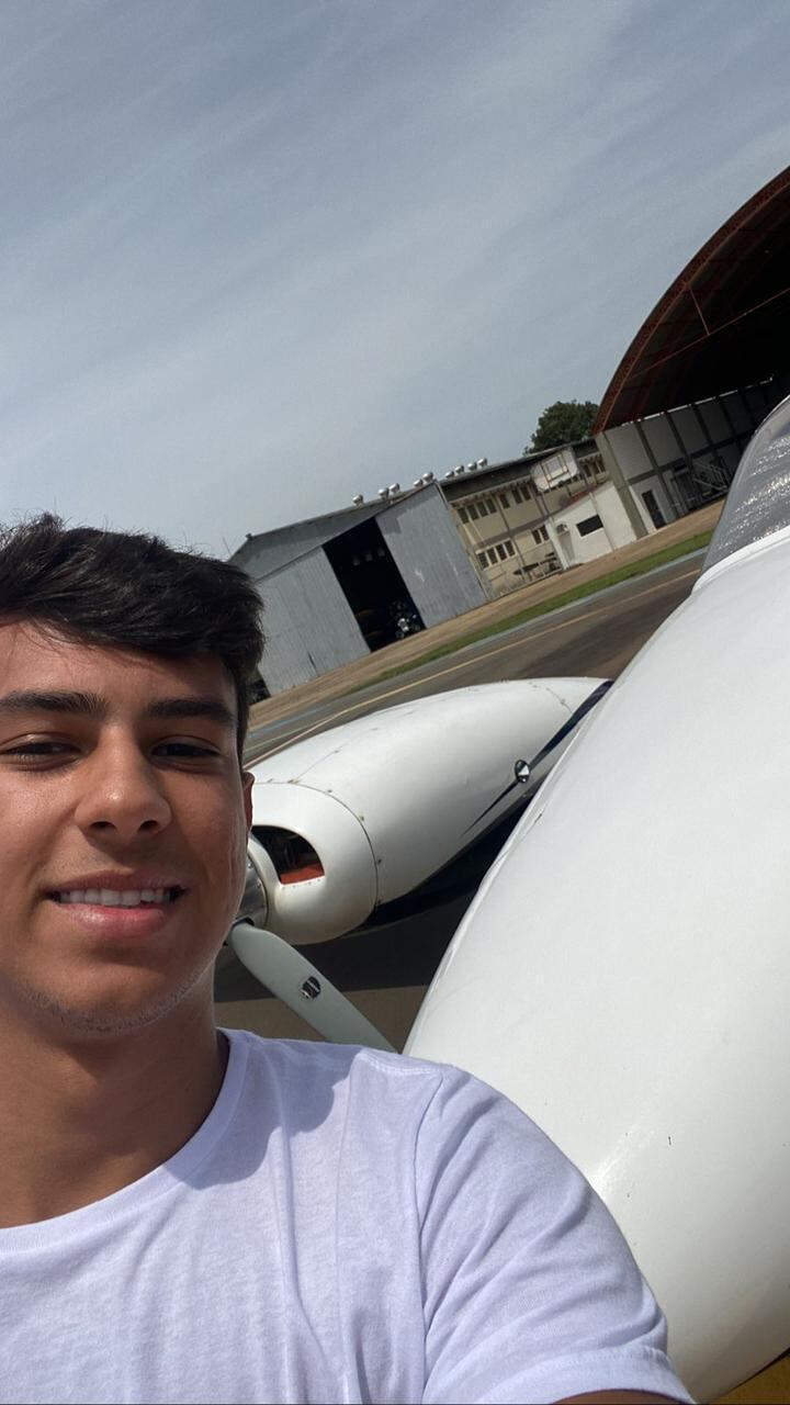 Copiloto da aeronave que caiu em Ubatuba (SP)