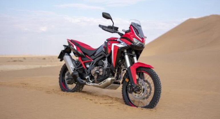 Africa Twin 2021 vem equipada com DRL de condução diurna com LEDs