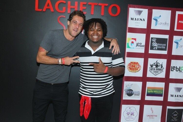 Ronan e Daniel chegam a festa oficial de encerramento do BBB 17 