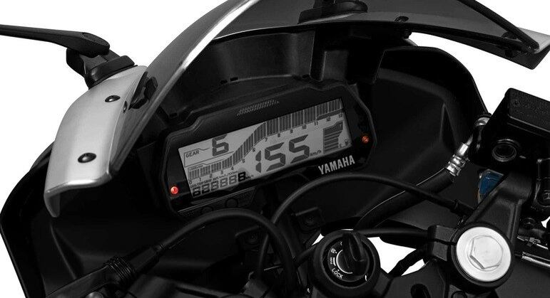 Moto tem painel de instrumentos digital