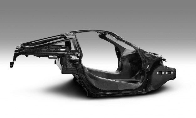 Estrutura leve e durável em fibra de carbono produzida pela McLaren
