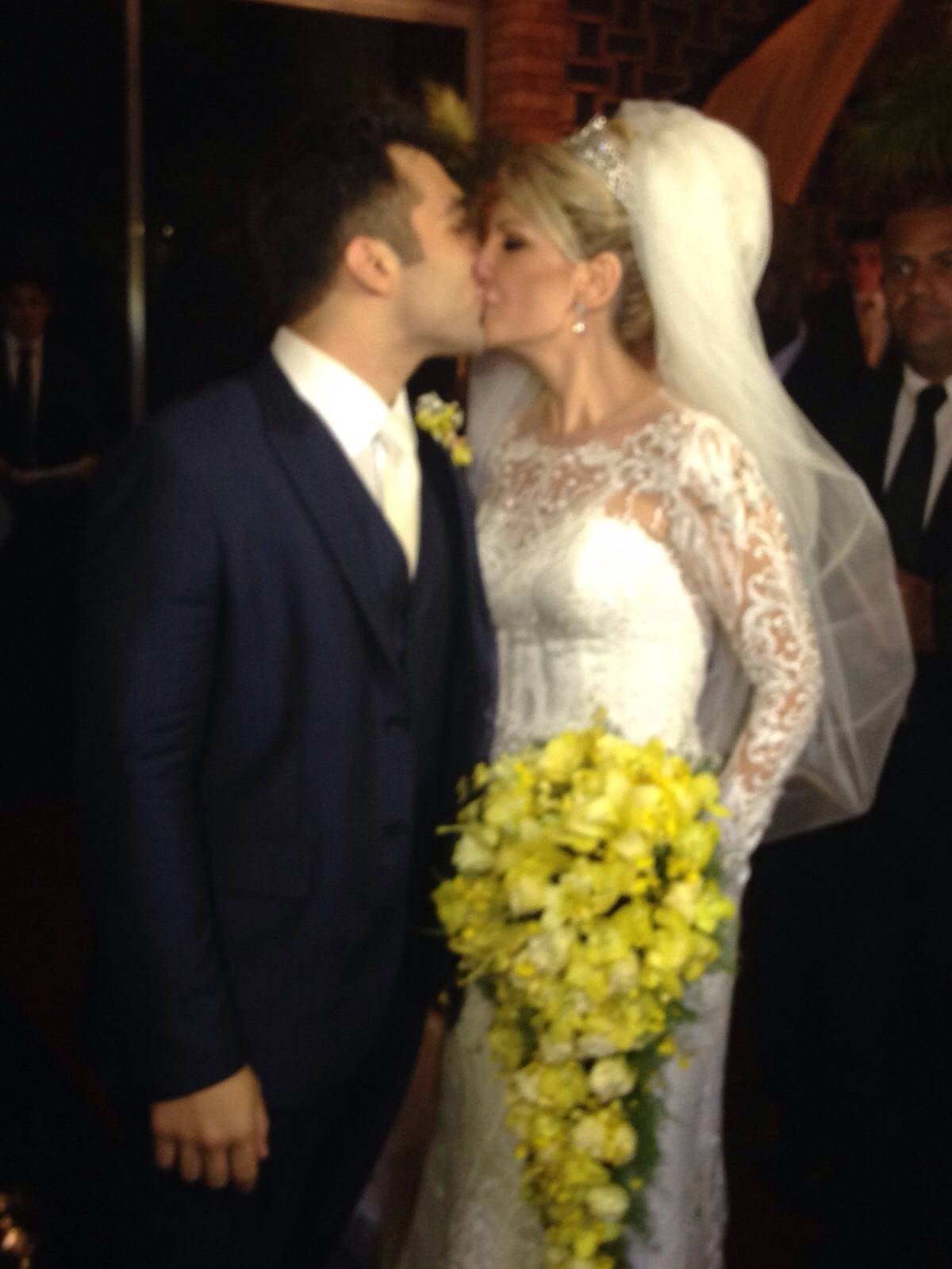 Antonia Fontenelle e Jonathan Costa casamento